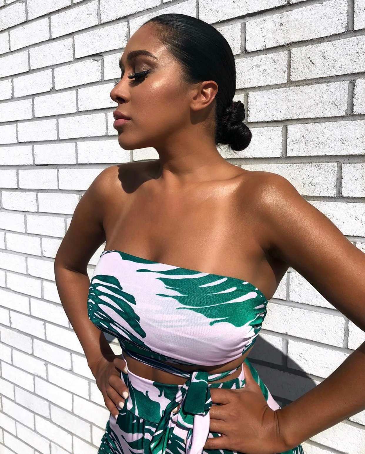 Image of PALM PRINT TROUSER & CROP TOP SET  (MEDIUM)