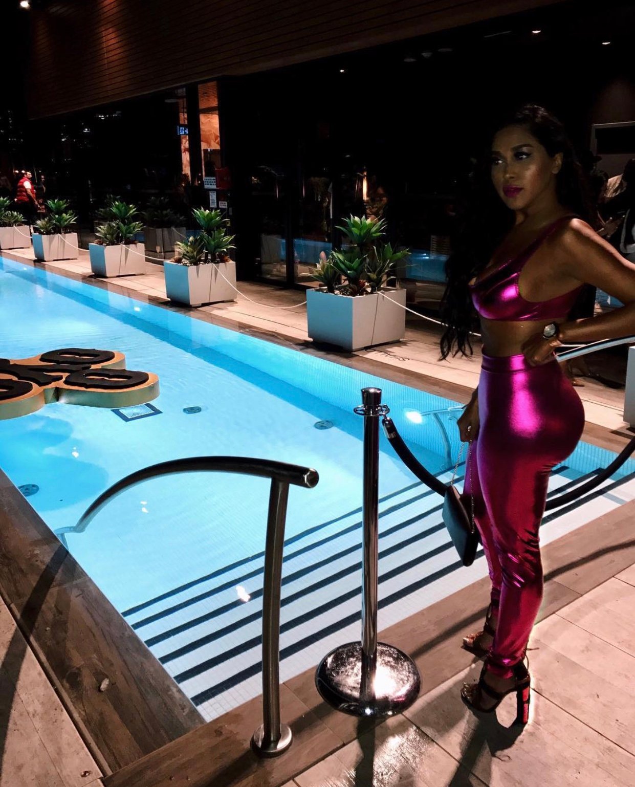 Image of METALLIC HOT PINK LEGGING & CROP TOP SET (LARGE)