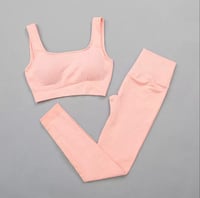 ‘Ribbed Collection’ Sports Bra & Leggings Set - Peach