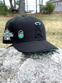 Image 2 of Midnight Mint Pin (Glow In The Dark)