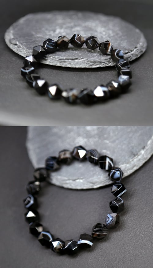 Image of 黑之瀛 | Agate