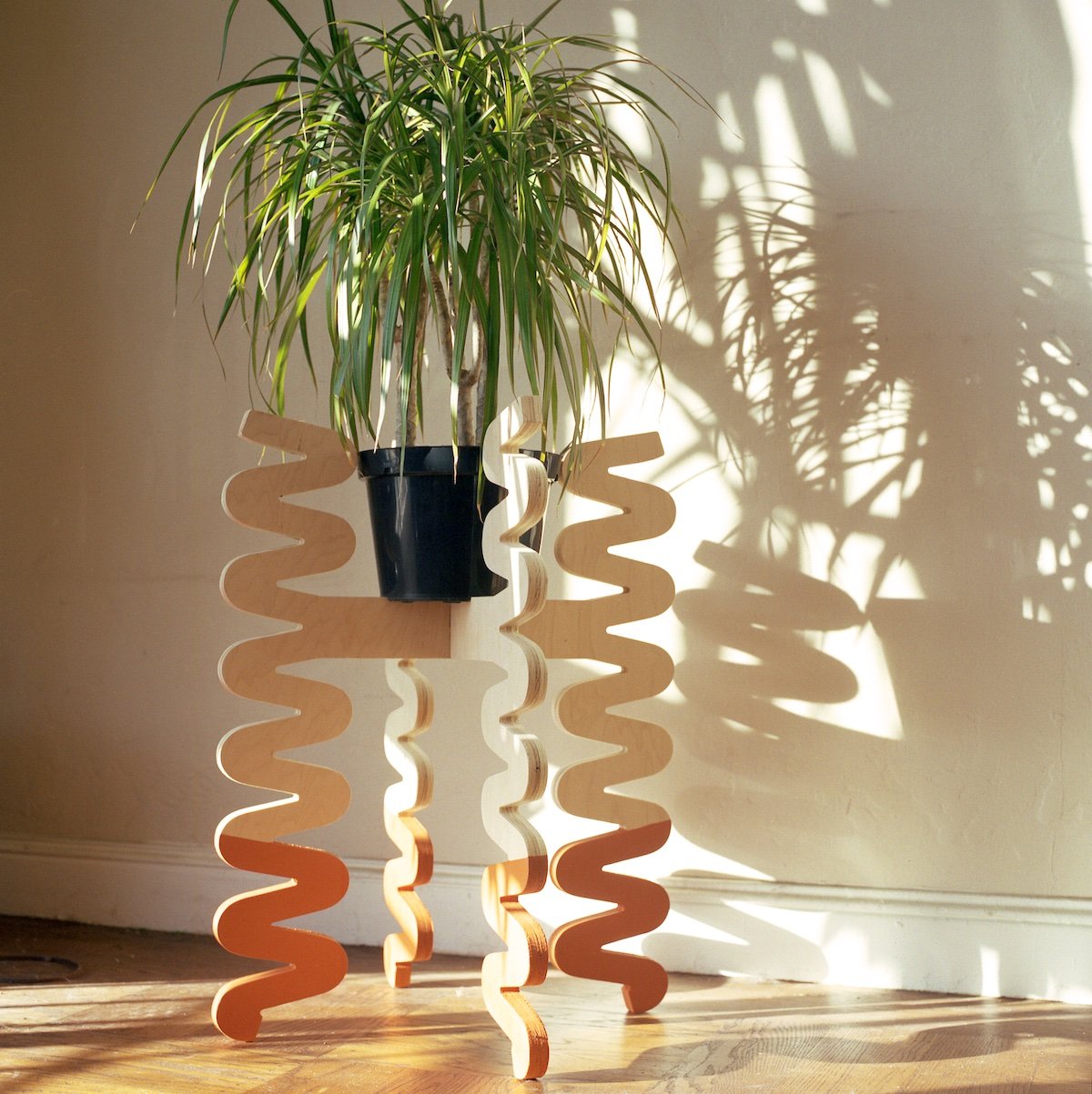 Wiggy Plant Stand