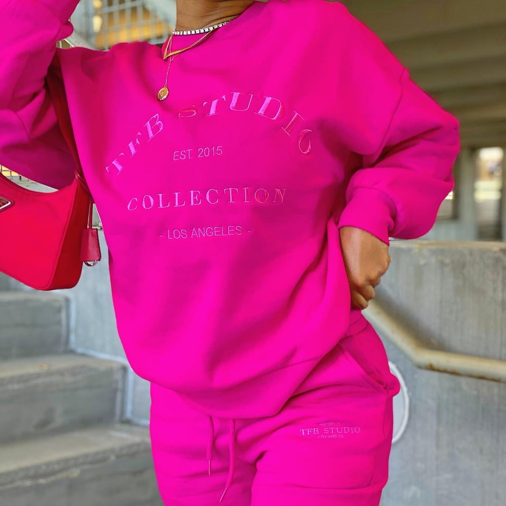 Image of Signature Jogger Set 