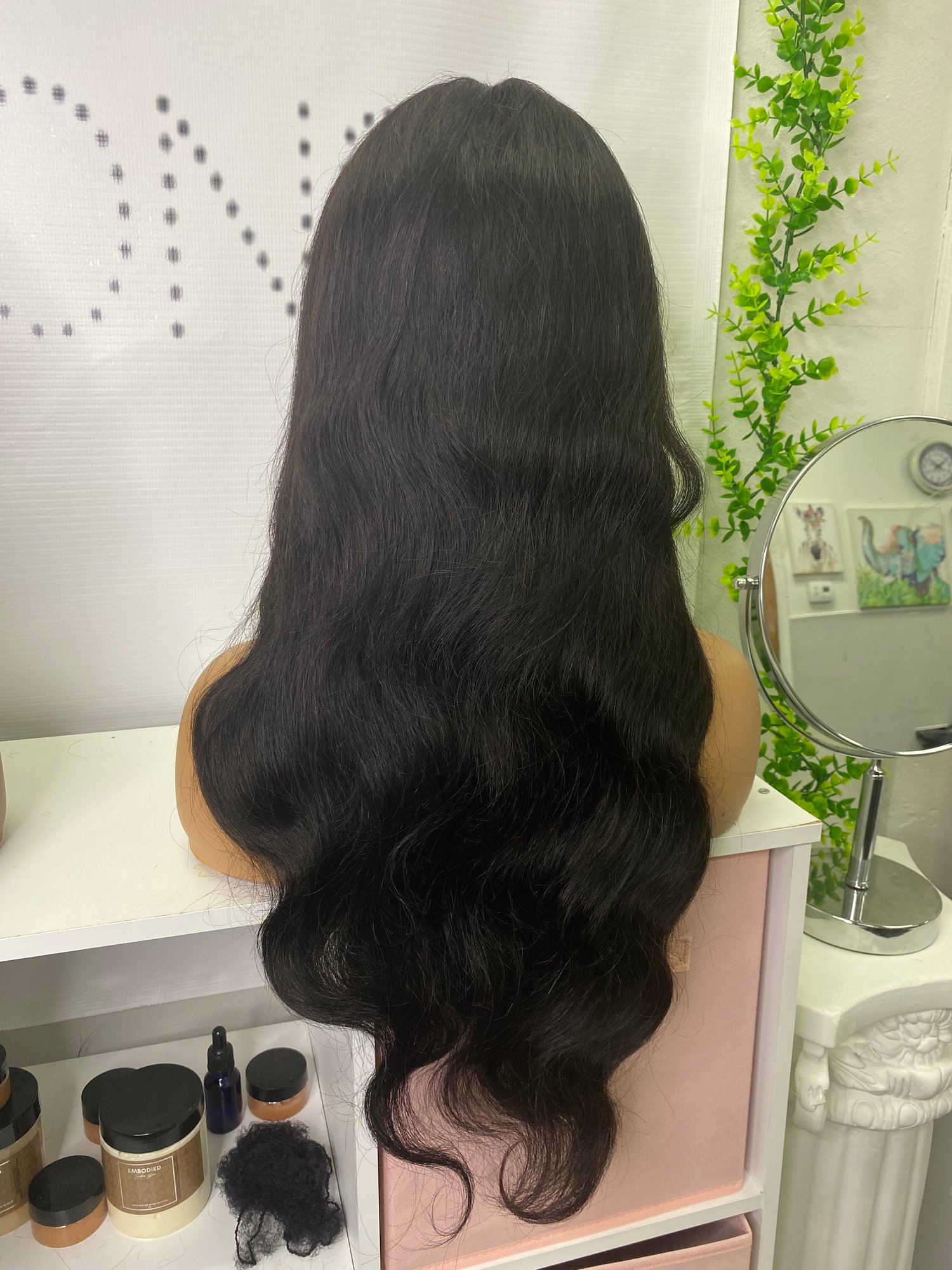 Image of 24-26 inch body wave closure wig 