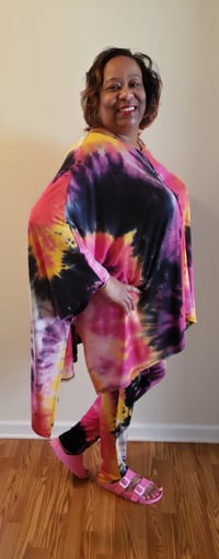 Image 3 of The Glamorous Woman 2pc tunic/pant set tie dye