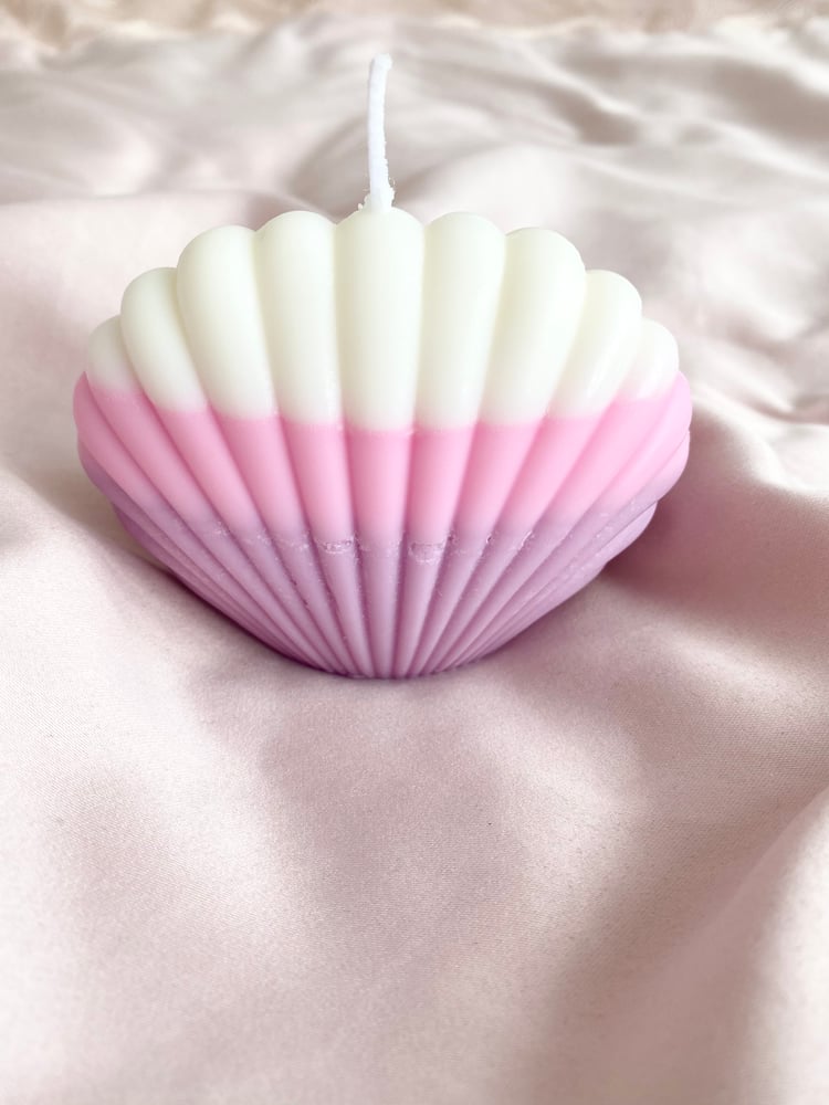 Image of Naia&Co Seashell candle Pink Mix