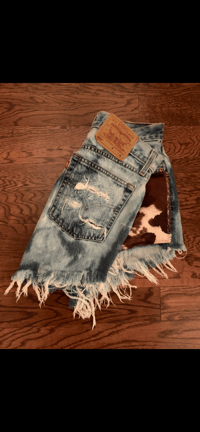 Image 3 of SADDLE UP Cut off Levi’s 