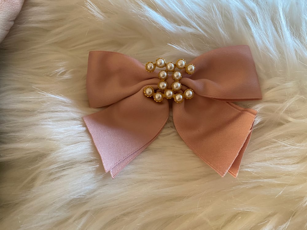 Image of Pink CC Pearl bow