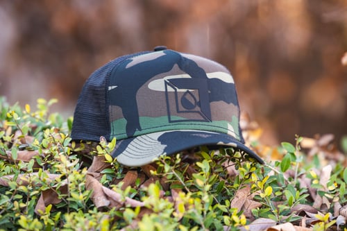 Image of LocalThreads - HD HTV Logo - Snapback Trucker Cap - Camo