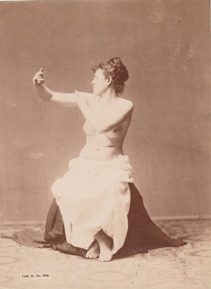 Image of Dr. Hermann Heid: artist study of elegant female hands, ca. 1875