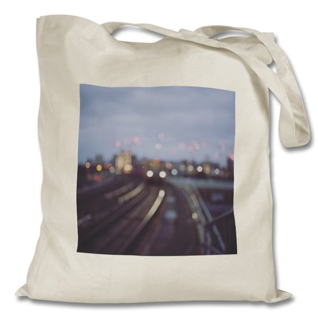 Incoming Train Tote