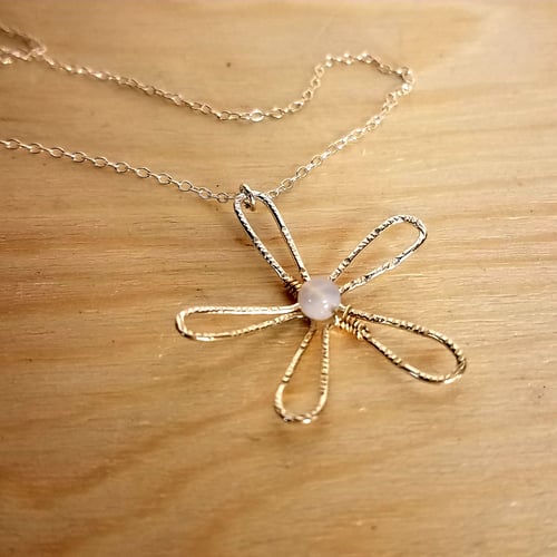 Image of Flower power pendant