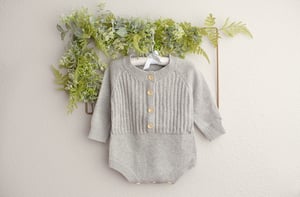 Image of Oliver Romper
