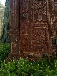 Image 4 of Miniature Narnia wardrobe