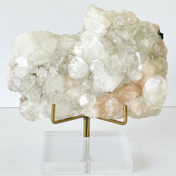 Image of Apophyllite/Stilbite no.19 + Lucite and Brass Stand