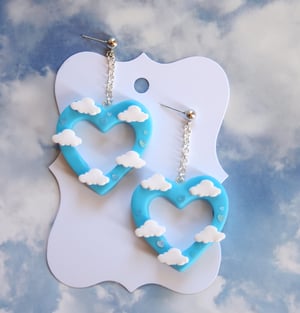 Image of Cloudy sky hearts