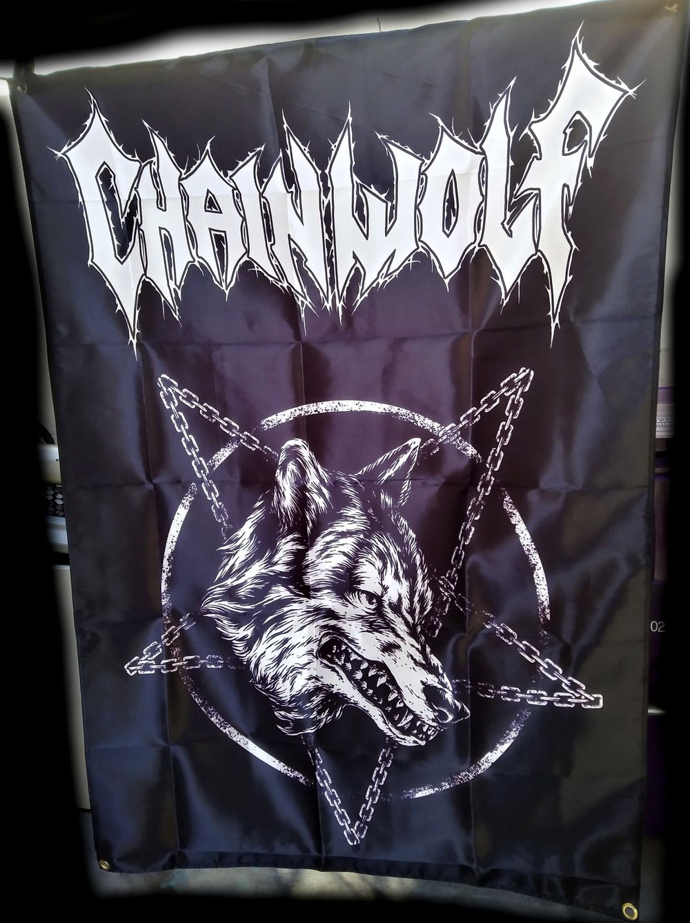Big Chain Wolf Banner