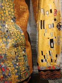 Image 3 of GUSTAV KLIMT - THE KISS men shirt