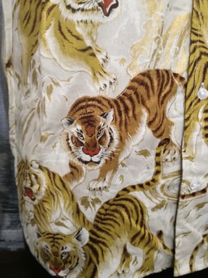 Image of Gold tigers men's shirt, slim fit cut