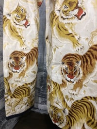 Image 4 of Gold tigers men's shirt, slim fit cut