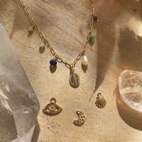 Image 3 of LANA - Collier pendentif au choix et pierres suspendues