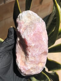 Image 2 of XL PINK PETALITE DECORATION- NAMIBIA