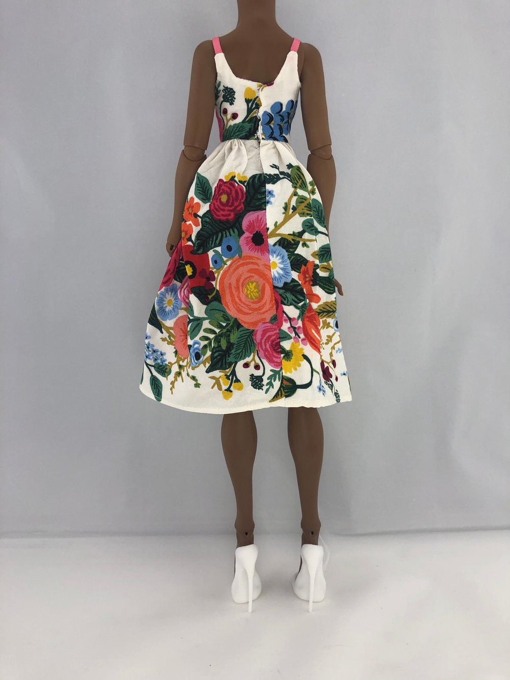 Vintage Floral Dress: Pidgin  