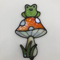 Image 3 of Mushroom and frog plant buddy 