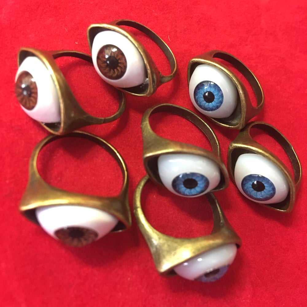 Doll Eye Ring