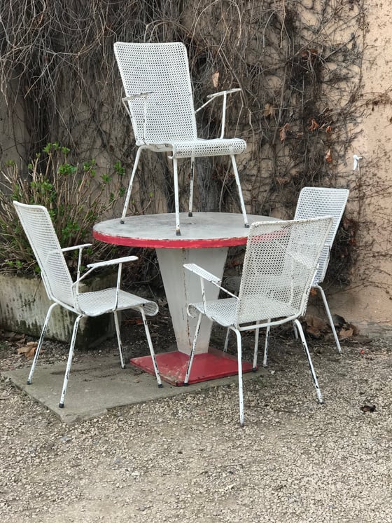 Image of Suite de 4 fauteuils en métal perforé attribués à Mathieu Matégot