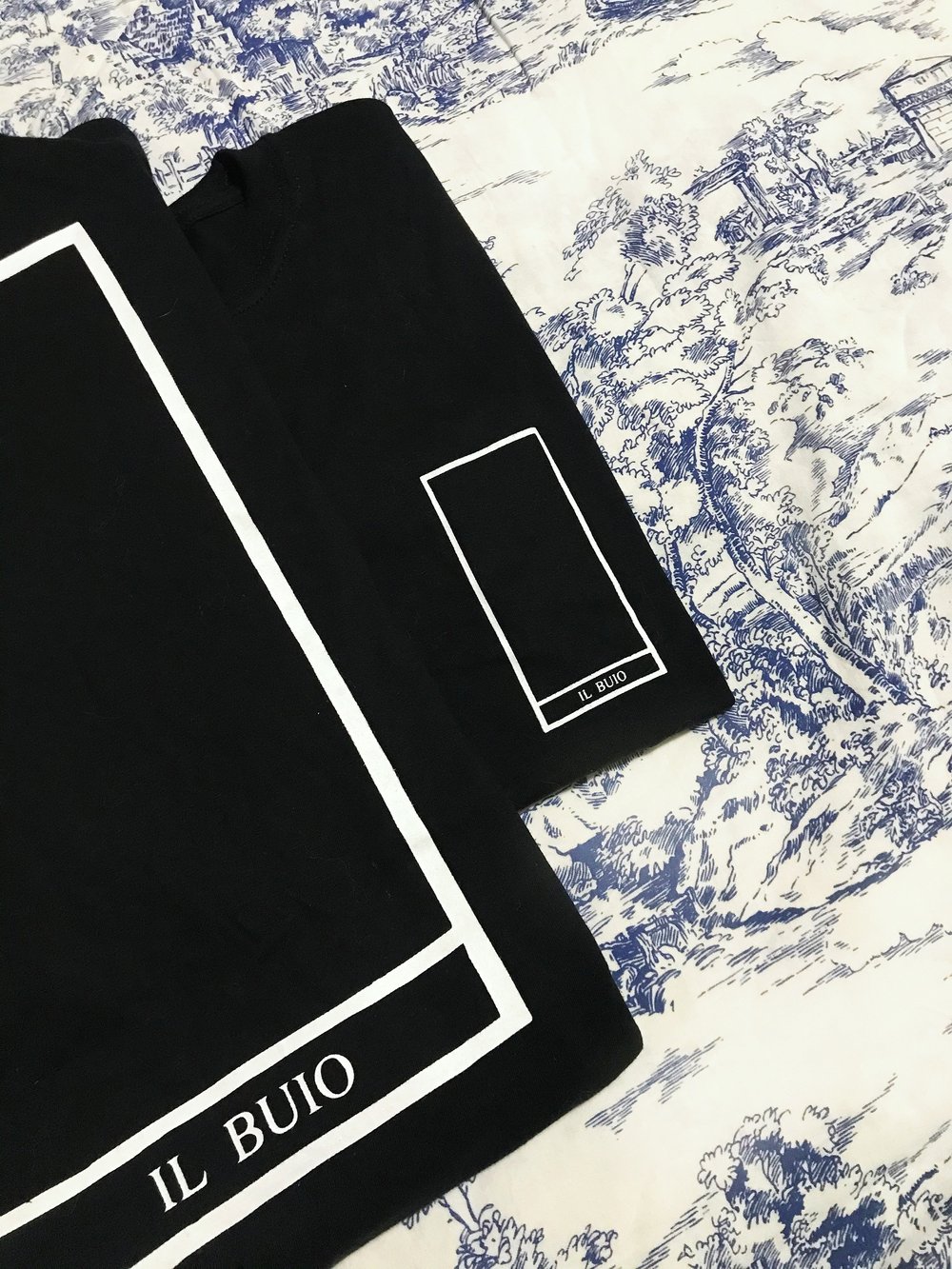 Image of IL BUIO T-shirt