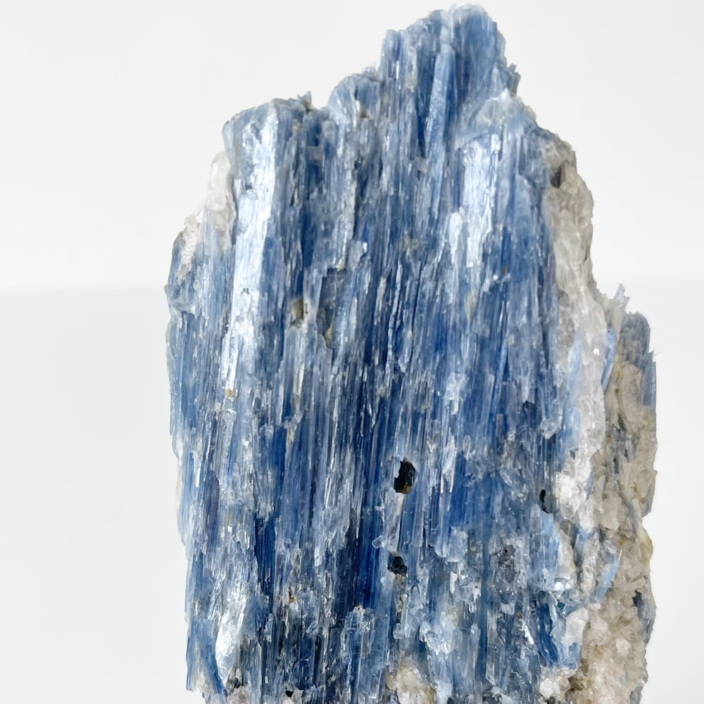 Image of Blue Kyanite no.27 + Lucite and Brass Stand