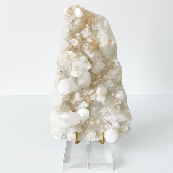 Image of Apophyllite/Stilbite no.33 + Lucite and Brass Stand