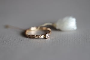 Image of 3.0mm rose-cut diamond, laurel leaf ring (IOW180)