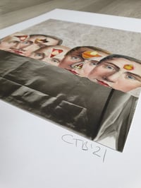 Image 2 of 'Lightbox'