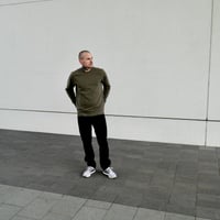 Image 4 of Faded away STENCIL CREWNECK 