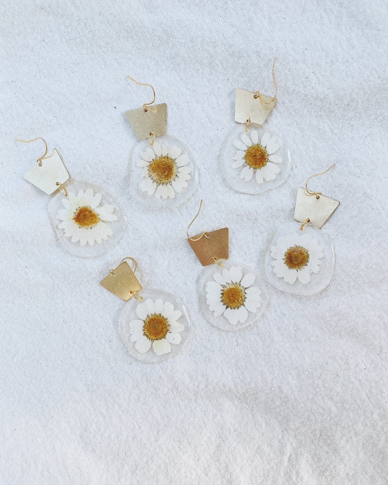 Image of Summer Daisy earrings 