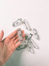 Image 1 of Pins skate