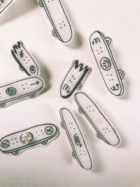 Image 2 of Pins skate