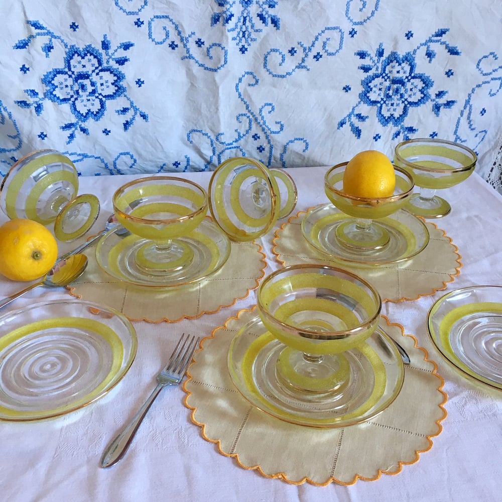 Image of Dessert dishes & plates 