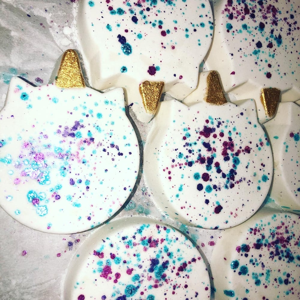 Unicorn Cake Batter Luxury Shea Butter Bath Bomb