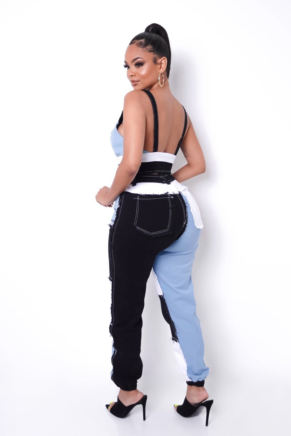 Image of GABRIELLA  BLUE SET