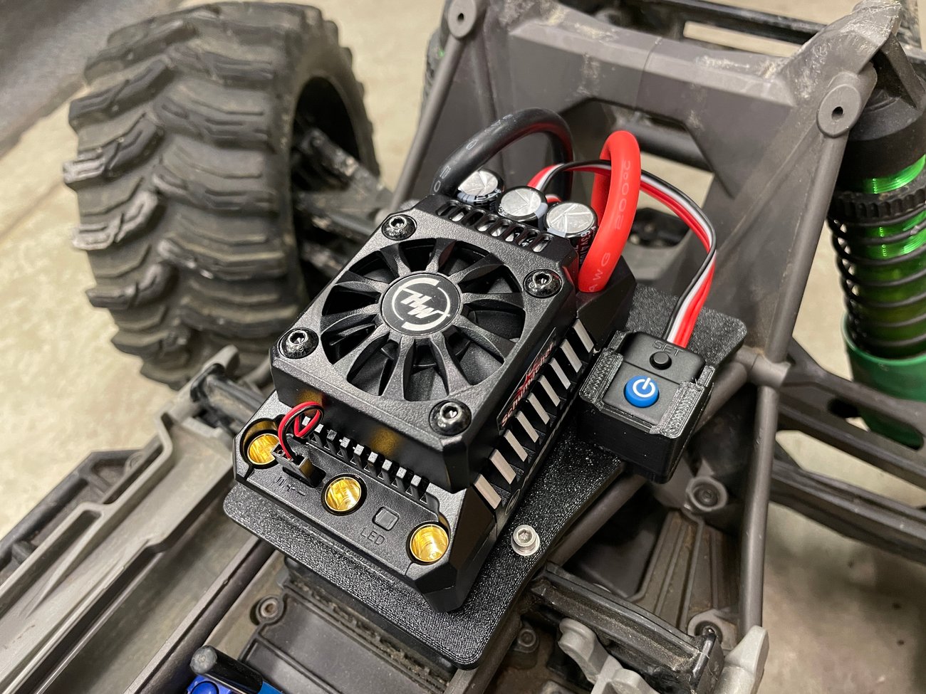 Traxxas X Maxx HobbyWing Max 5 ESC Mounting Kit with Mounting Hardware | Skookum RC
