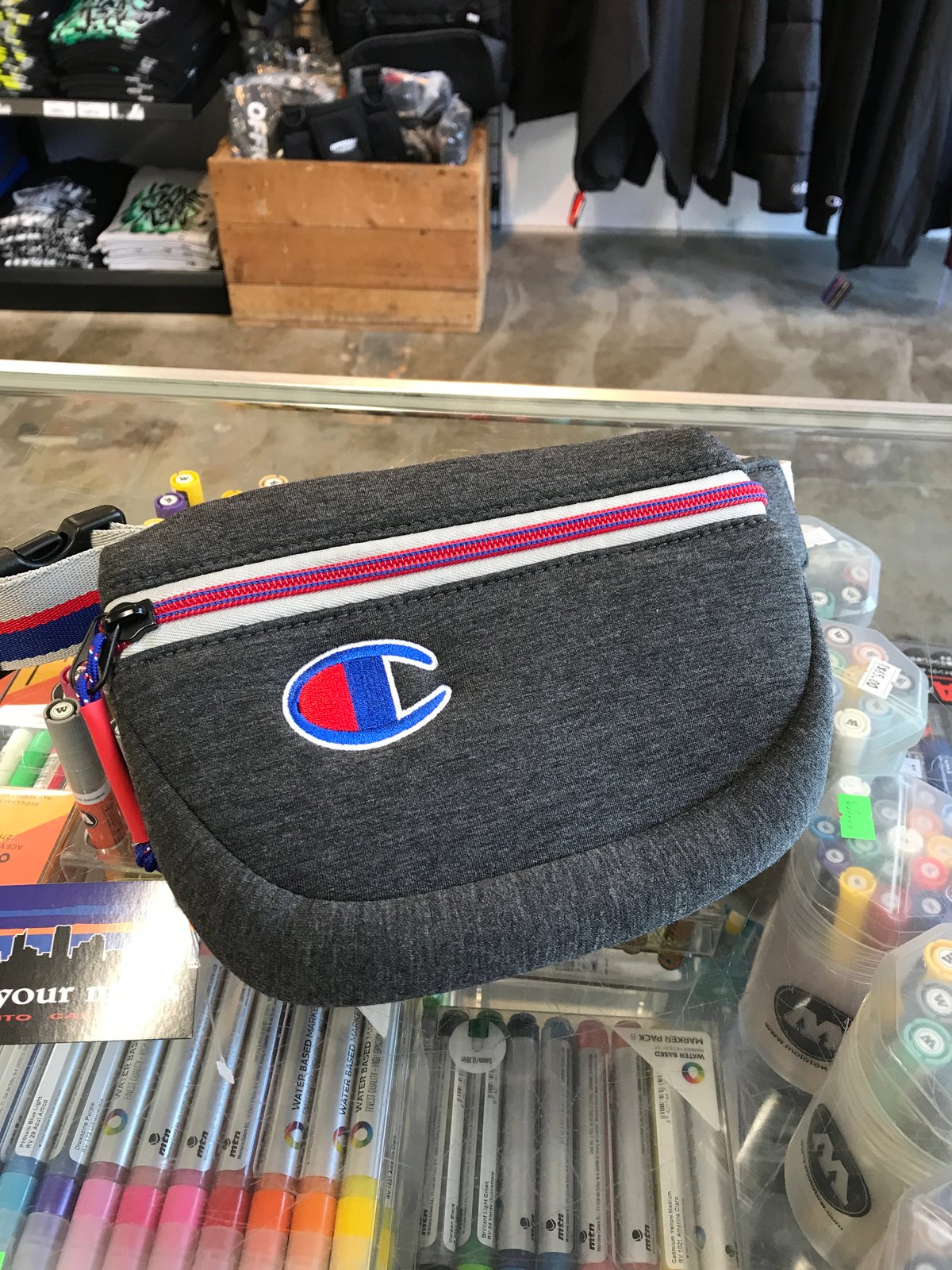 Champion attribute hotsell waist bag