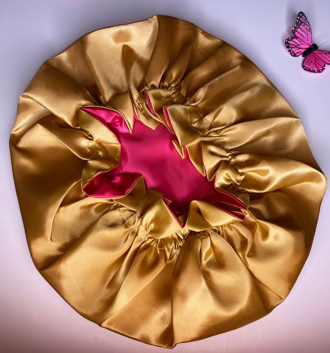 Satin double layered bonnets 🤩