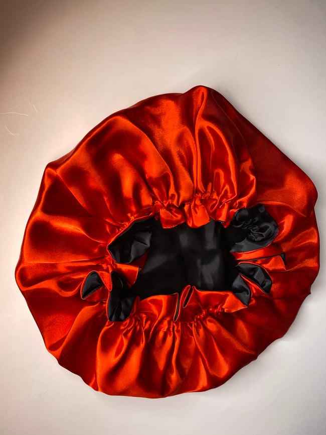 Satin double layered bonnets 🤩