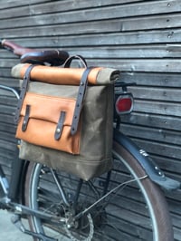 Image 1 of Saddle bag in waxed canvas leather Super73 E-bike bag Motorcycle bag Bicycle bag in waxed canvas and
