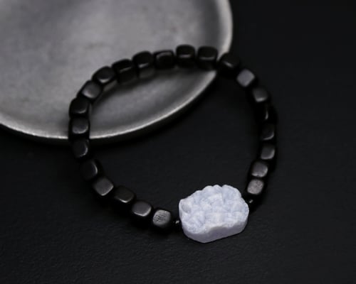 Image of 微風山與檀 | A. B.