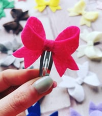 Image 3 of Pretty Bow