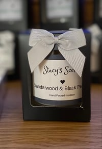 Image 1 of 30 cl highly scented candle